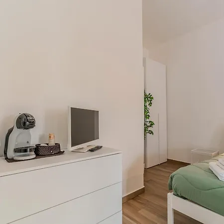 Loft Corso Trieste Free Parking & Kitchen Будинок відпочинку *